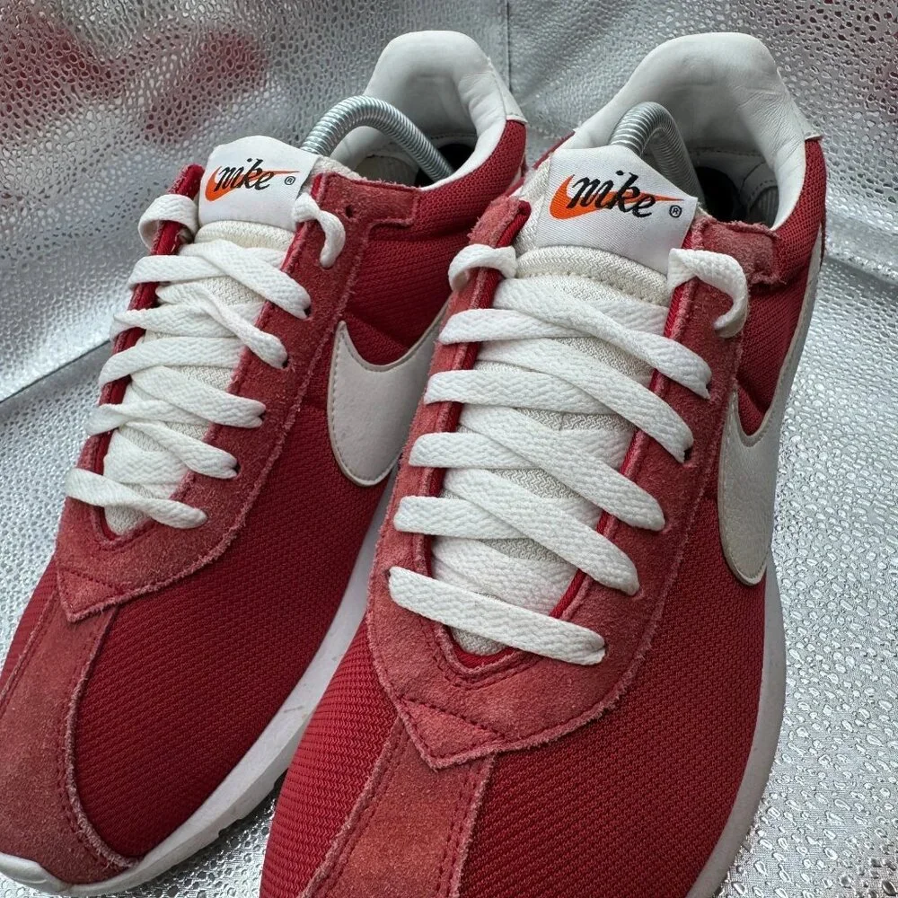 Size 9.5 Nike Roshe LD-1000 Mens Varsity Red Athletic Sneakers 802022-601‎